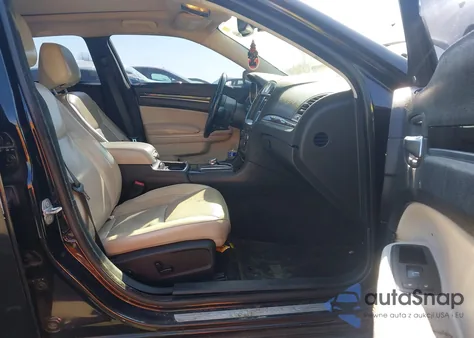 2016 Chrysler 300C из США, поврежденный, VIN 2C3CCAEG2GH190412